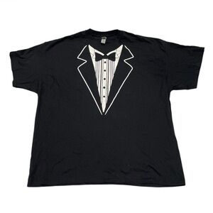 Black GILDAN Tuxedo Graphic T-Shirt Size 2XL